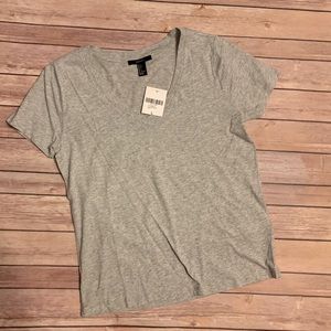 NWT F21 V-Neck T-shirt